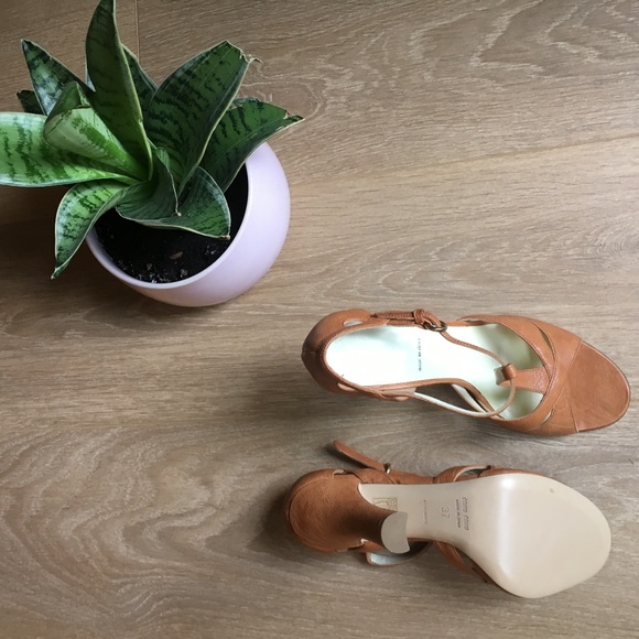 Miu Miu - Picture 2 of 4